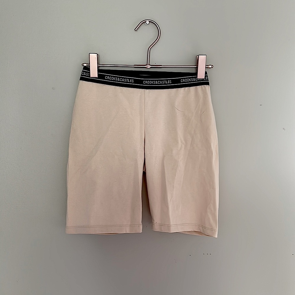 Never worn, perfect condition